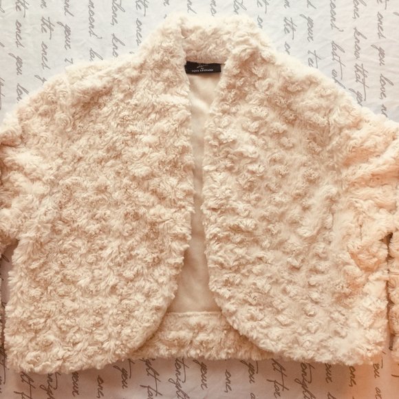 100% Polyester Light Cream Colour/Off White Faux Fur Shorty Jacket - Picture 4 of 7